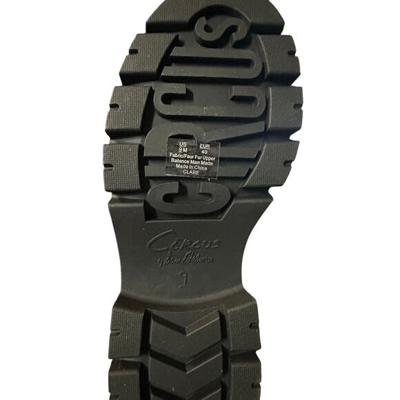 Circus NY by Sam Edelman
Clare Cozy Knit Lug-Sole Booties Size 9M - Picture 5 of 5